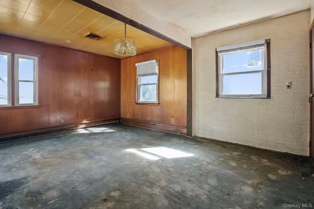 $475,000 | 33 Albion Ovl, Mahopac, NY 10541