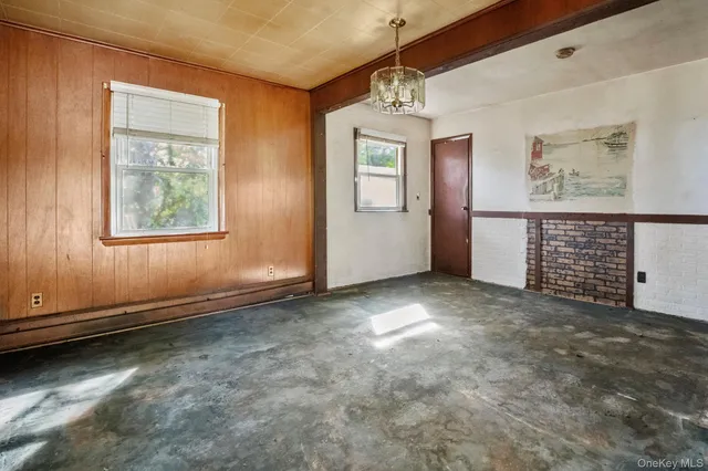 $475,000 | 33 Albion Ovl, Mahopac, NY 10541