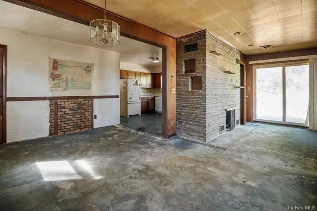 $475,000 | 33 Albion Ovl, Mahopac, NY 10541