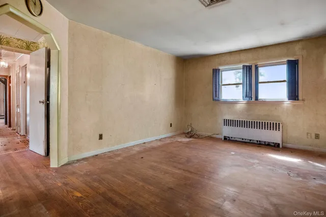 $475,000 | 33 Albion Ovl, Mahopac, NY 10541