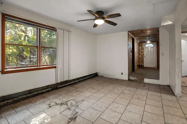 $475,000 | 33 Albion Ovl, Mahopac, NY 10541