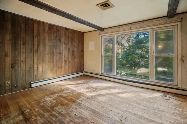 $475,000 | 33 Albion Ovl, Mahopac, NY 10541