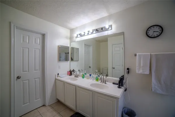$1,800 | 3138 Palston Bend Lane, Houston, TX 77014