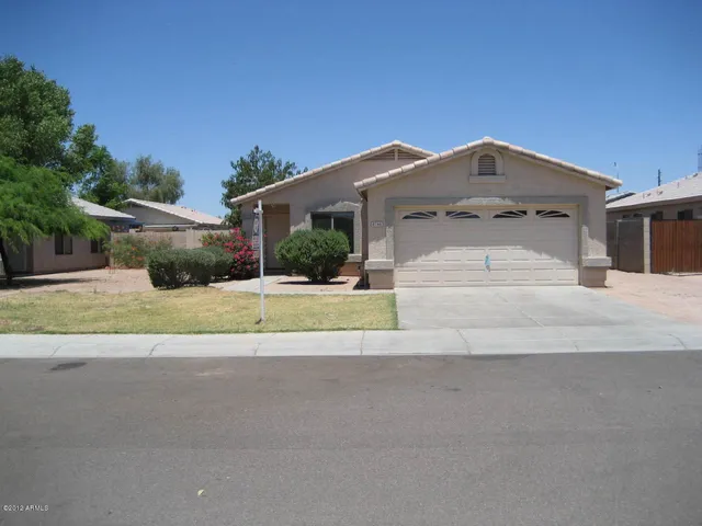 $1,800 | 8746 West Manzanita Drive, Peoria, AZ 85345