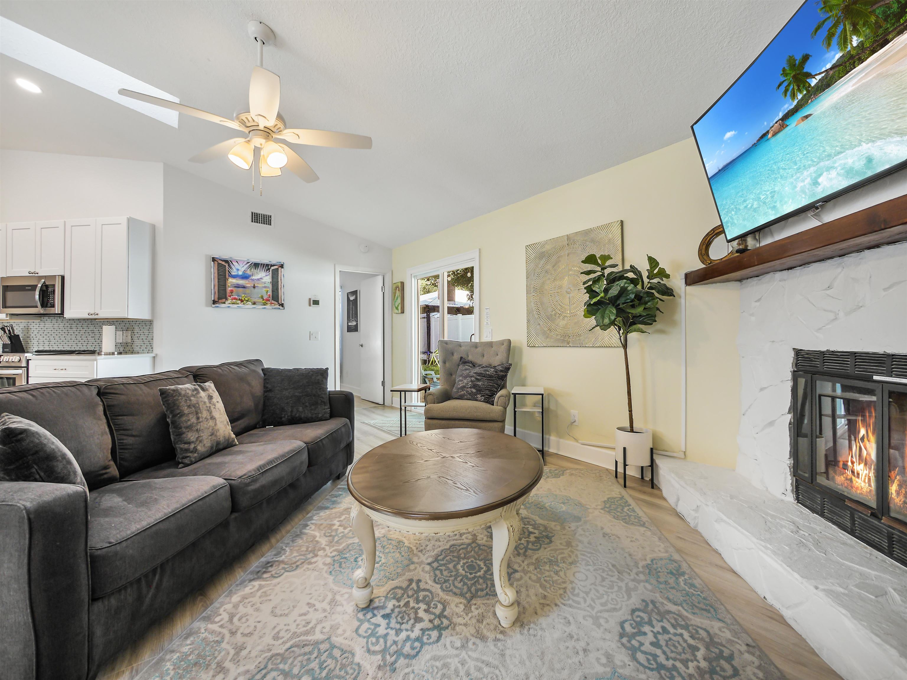 140 Hawthorne Road St. Augustine, FL 32086 - Photo 11 of 39 a living room with furniture a table and chairs