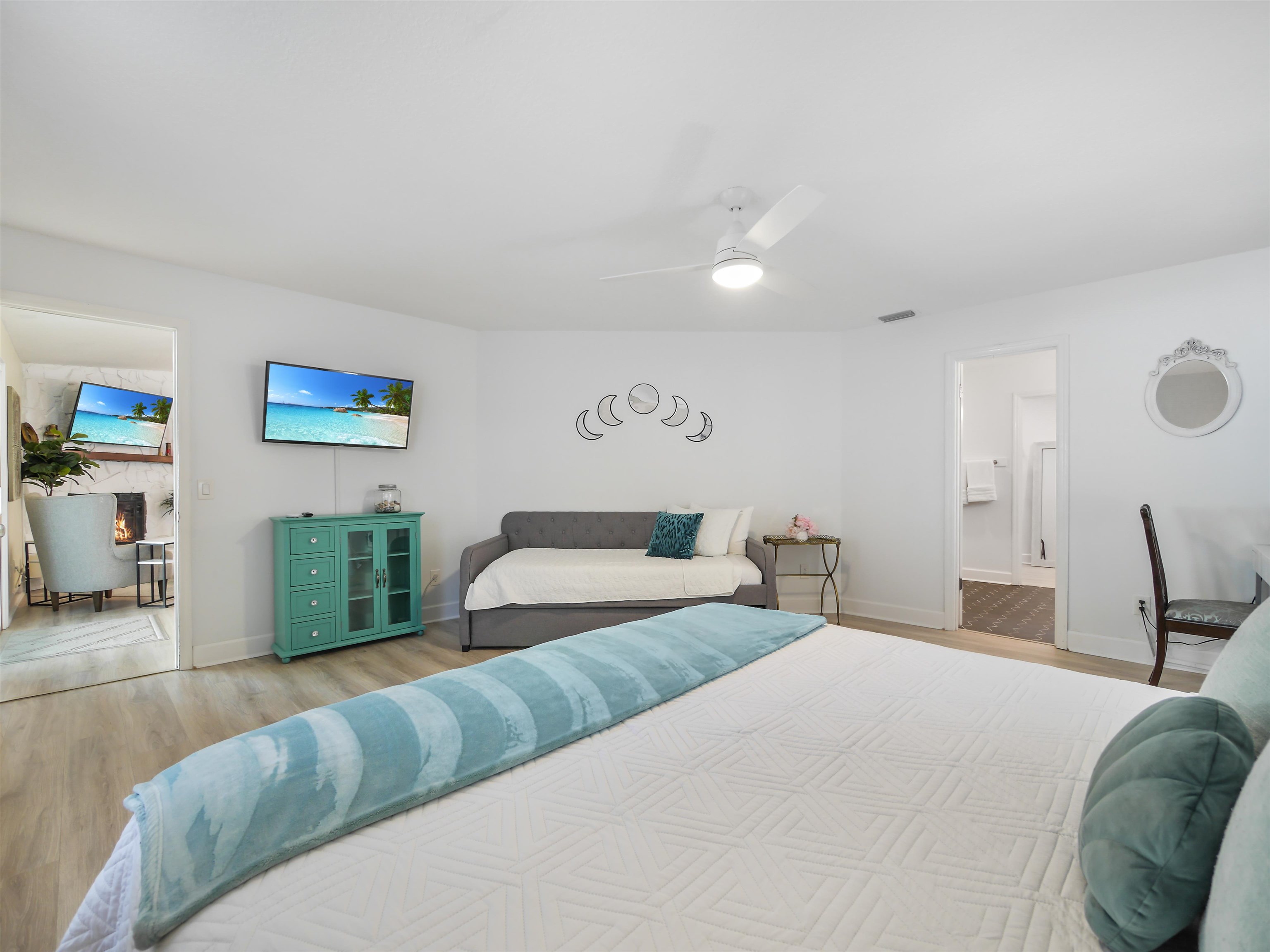 140 Hawthorne Road St. Augustine, FL 32086 - Photo 15 of 39 a bedroom with two beds and a large window