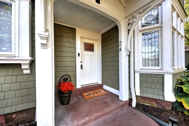 $375,000 | 122 Newfield Street, Unit 2A, Middletown, CT 06457