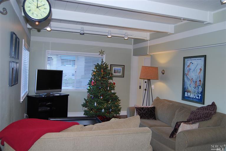11 Hart Street San Rafael, CA 94901 - Photo 1 of 1 Gallery Image 1