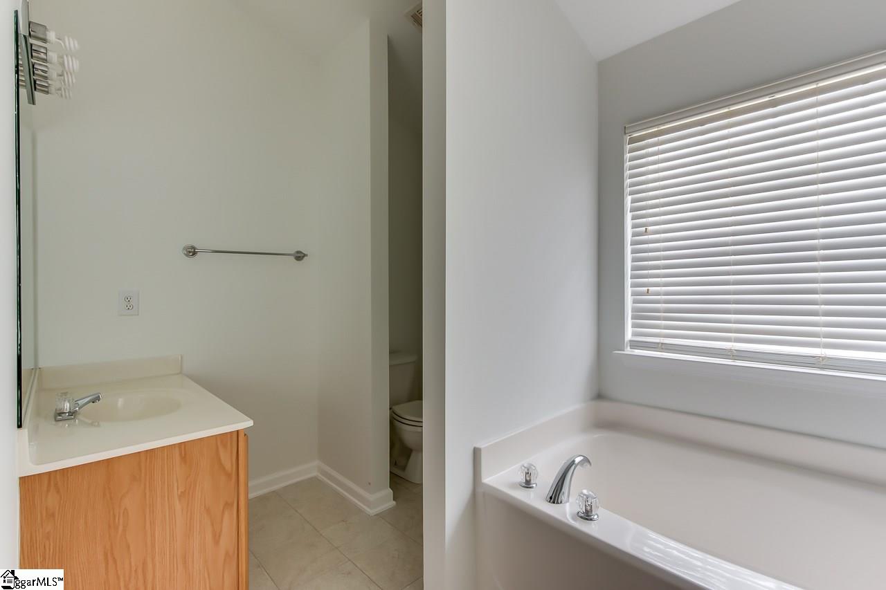 208 Ridgebrook Way Greenville, SC 29605 - Photo 28 of 33 Gallery Image 28