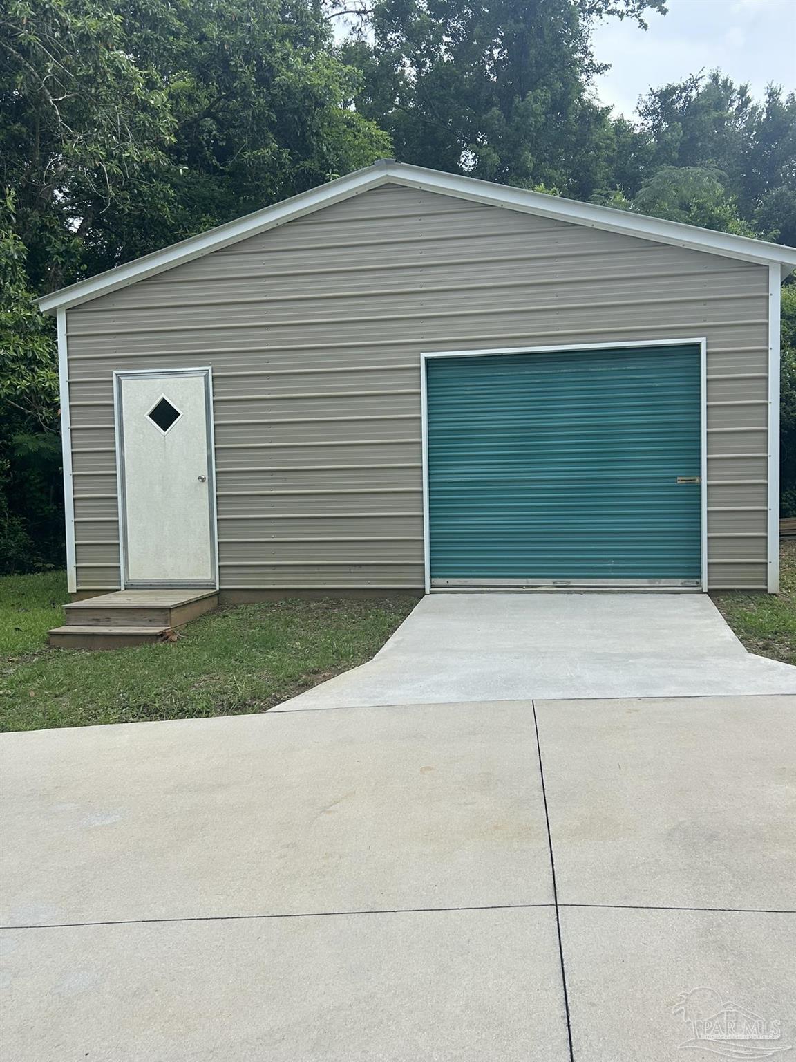 244 Santa Rosa Road Cantonment, FL 32533 - Photo 14 of 17