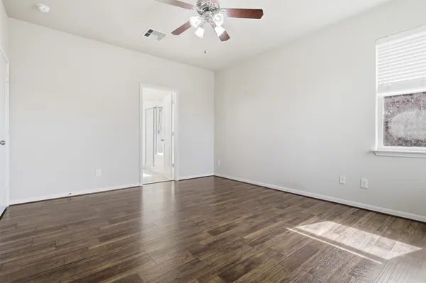 $2,200 | 8911 Headstall Drive, Tomball, TX 77375