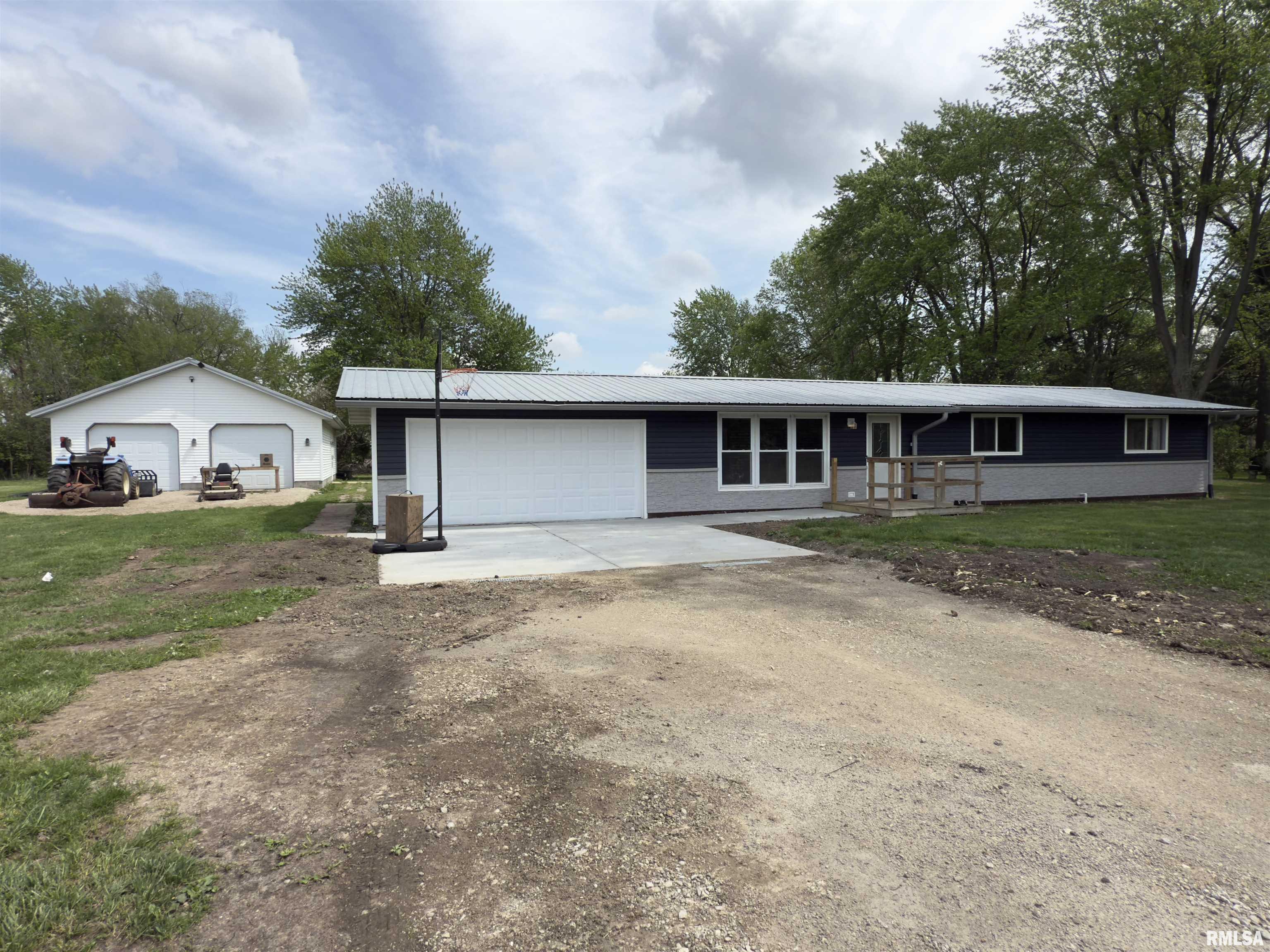 1310 Carver Road Springfield, IL 62707 - Photo 3 of 54