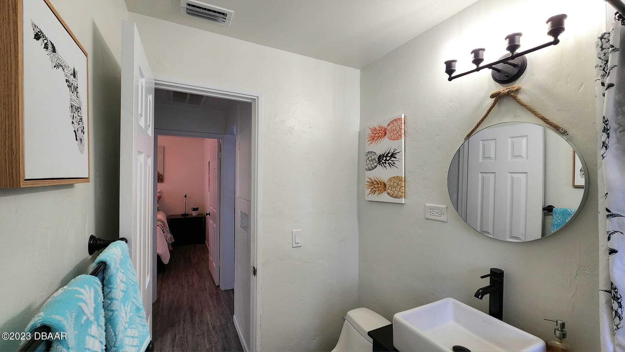 29 Palmetto Drive Ormond Beach, FL 32176 - Photo 17 of 30 Bathroom