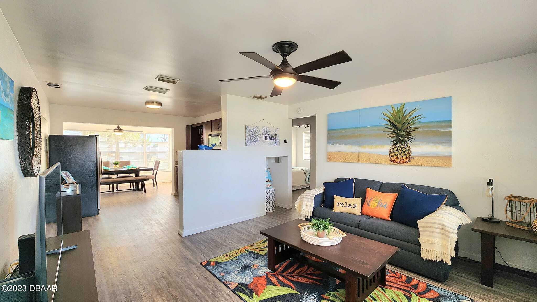 29 Palmetto Drive Ormond Beach, FL 32176 - Photo 7 of 30 Living Room