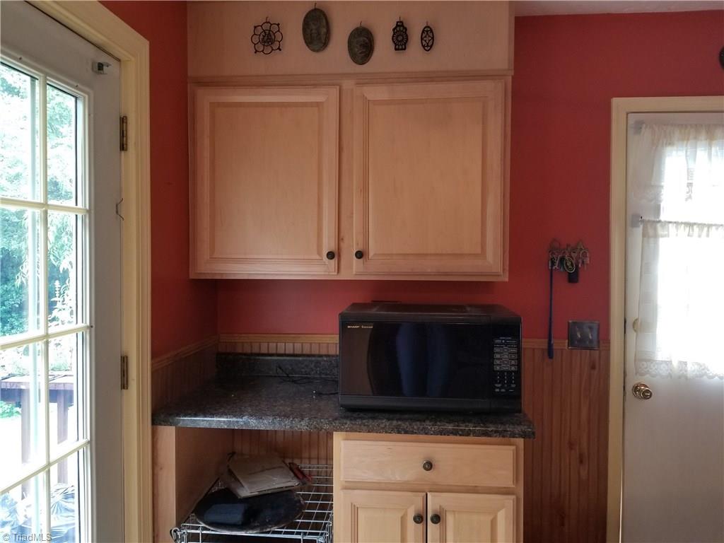 180 Pine Ridge Trail Pinnacle, NC 27043 - Photo 11 of 23 Gallery Image 11