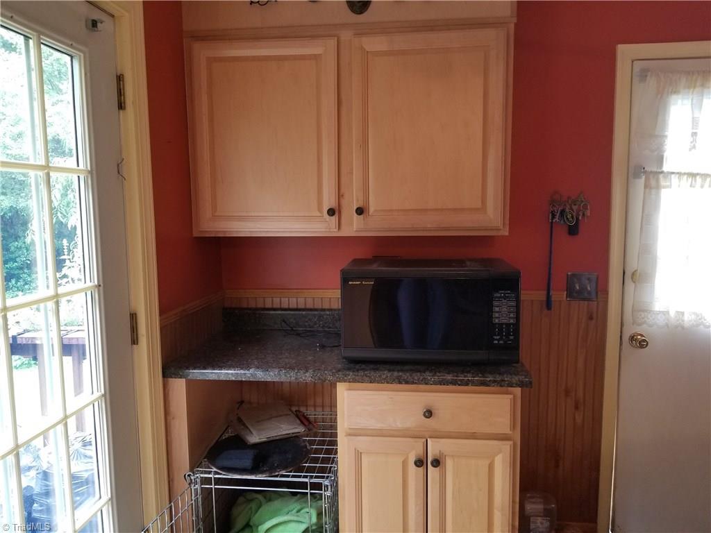 180 Pine Ridge Trail Pinnacle, NC 27043 - Photo 10 of 23 Gallery Image 10