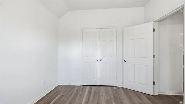 $290,900 | 408 Channel View Court, DeSoto, TX 75115