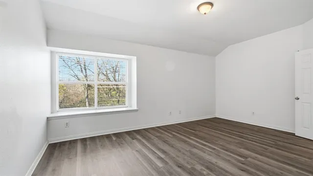 $290,900 | 408 Channel View Court, DeSoto, TX 75115