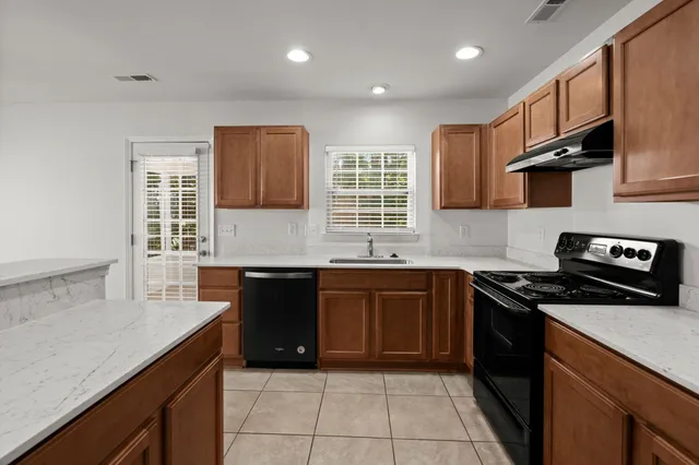 $252,000 | 215 Jackson Street, Goose Creek, SC 29445