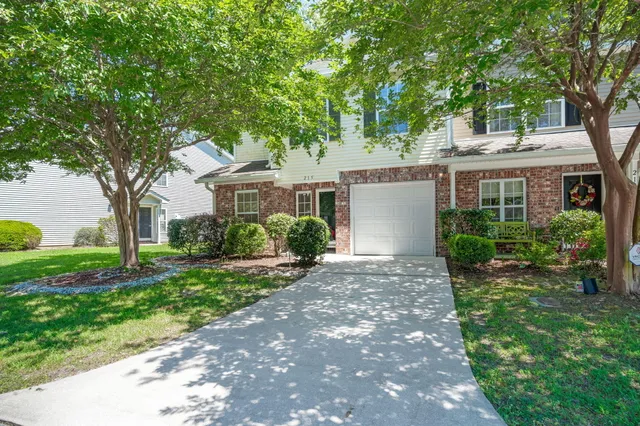 $252,000 | 215 Jackson Street, Goose Creek, SC 29445