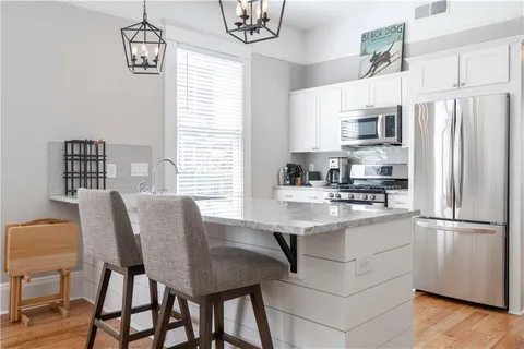 $2,250 | 826 Ponce De Leon Place Northeast, Unit ONE, Atlanta, GA 30306