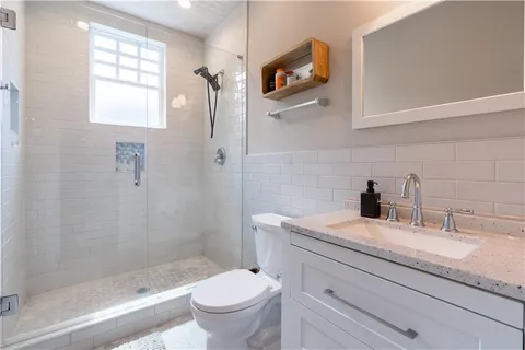 $2,250 | 826 Ponce De Leon Place Northeast, Unit ONE, Atlanta, GA 30306