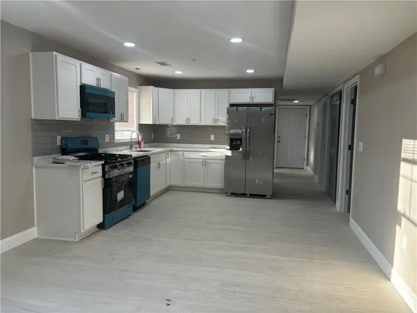 $2,600 | 375 Public Street, Unit 3, Providence, RI 02905