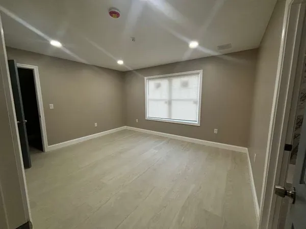 $2,600 | 375 Public Street, Unit 3, Providence, RI 02905