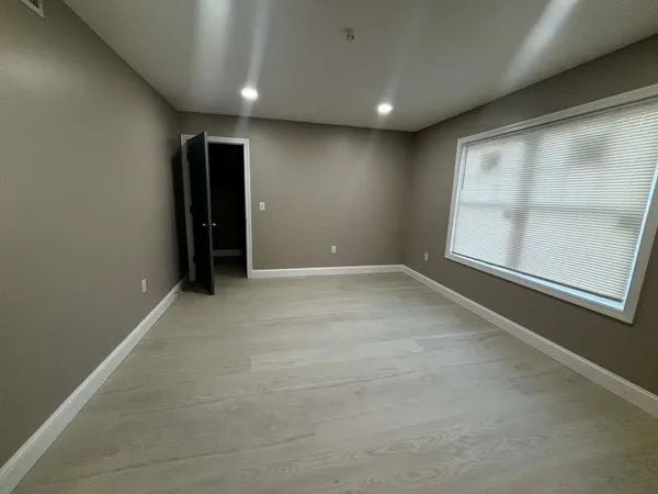 $2,600 | 375 Public Street, Unit 3, Providence, RI 02905