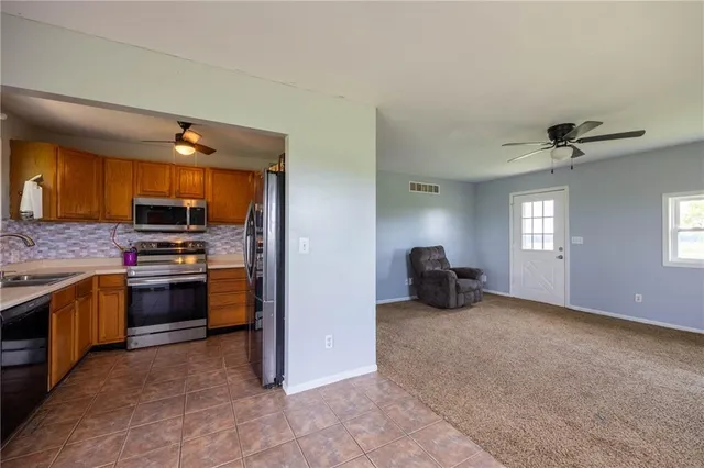 $235,000 | 10147 West 18th Highway, Clinton, MO 64735