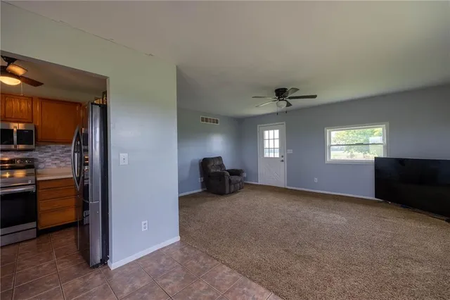 $235,000 | 10147 West 18th Highway, Clinton, MO 64735