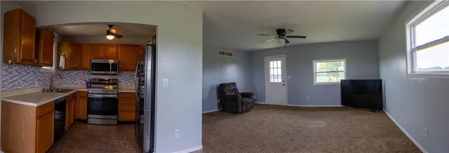 $235,000 | 10147 West 18th Highway, Clinton, MO 64735