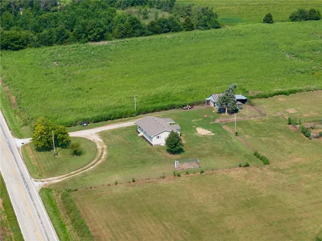 $235,000 | 10147 West 18th Highway, Clinton, MO 64735