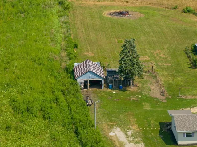 $235,000 | 10147 West 18th Highway, Clinton, MO 64735