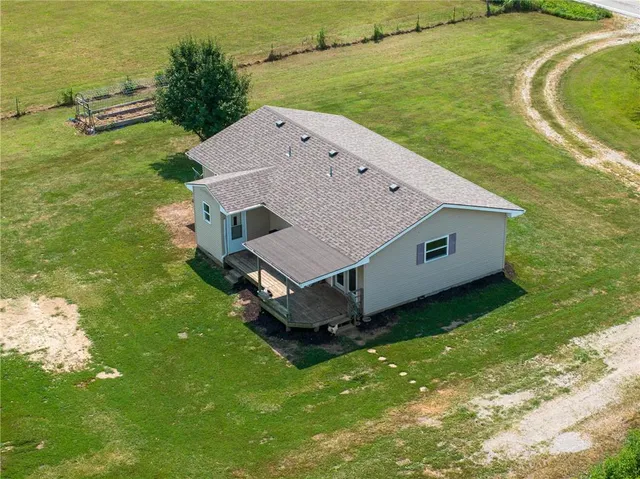 $235,000 | 10147 West 18th Highway, Clinton, MO 64735