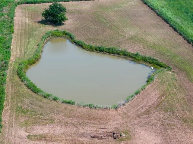 $235,000 | 10147 West 18th Highway, Clinton, MO 64735