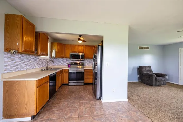 $235,000 | 10147 West 18th Highway, Clinton, MO 64735