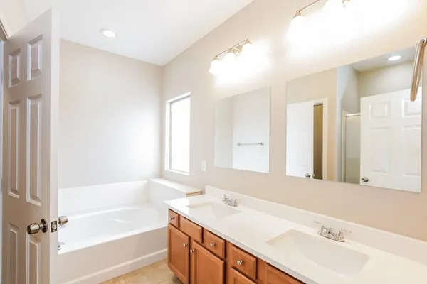 $2,700 | 5820 West Euclid Avenue, Laveen, AZ 85339