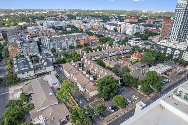 $368,000 | 806 West 24th Street, Unit 326, Austin, TX 78705