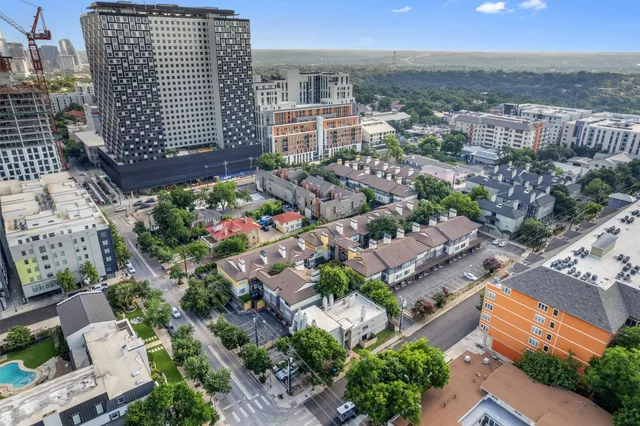 $368,000 | 806 West 24th Street, Unit 326, Austin, TX 78705