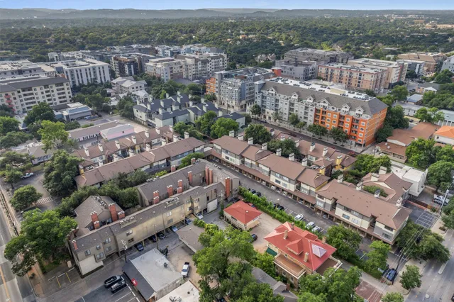 $368,000 | 806 West 24th Street, Unit 326, Austin, TX 78705