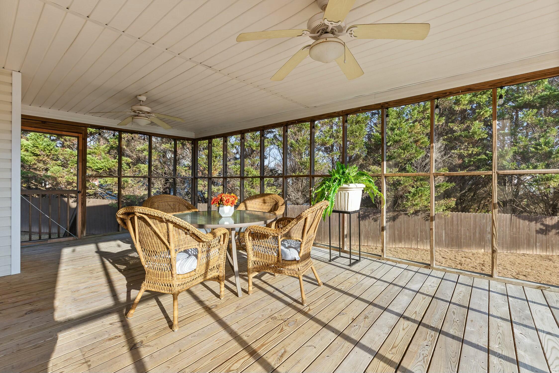 91 Rocky River Road Ringgold, GA 30736 - Photo 31 of 41 Screened-In Porch