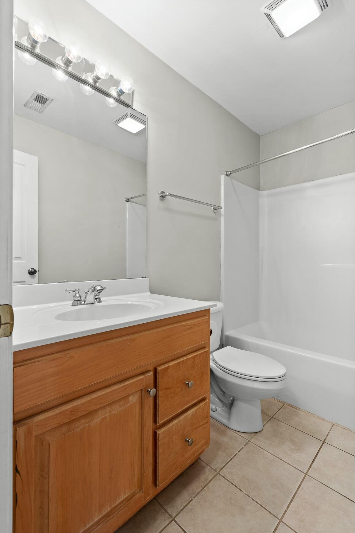 91 Rocky River Road Ringgold, GA 30736 - Photo 35 of 41 2nd Full Bathroom Upper Level