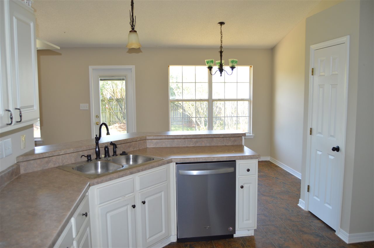 2533 East Ashford Drive Foley, AL 36535 - Photo 6 of 24