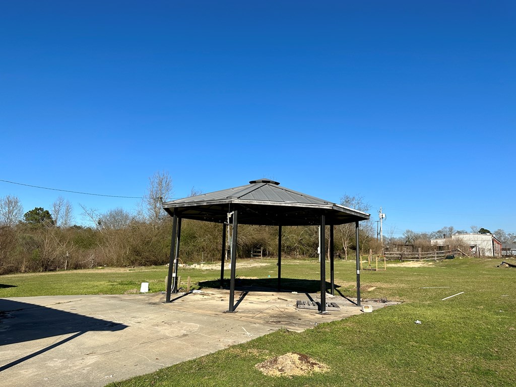 694 Drew Road Dothan, AL 36303 - Photo 28 of 37 Large gazebo