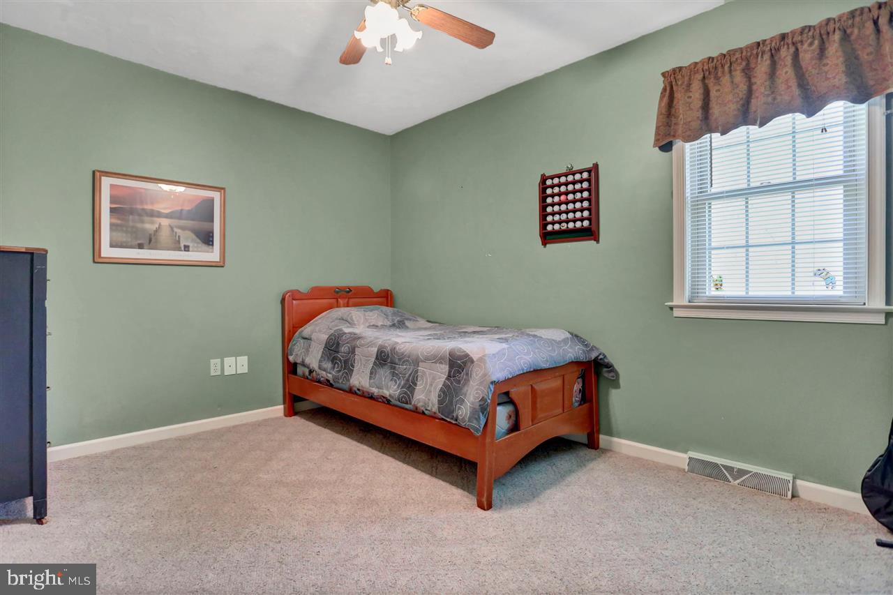 135 Meadow Road York, PA 17406 - Photo 24 of 36 Gallery Image 24