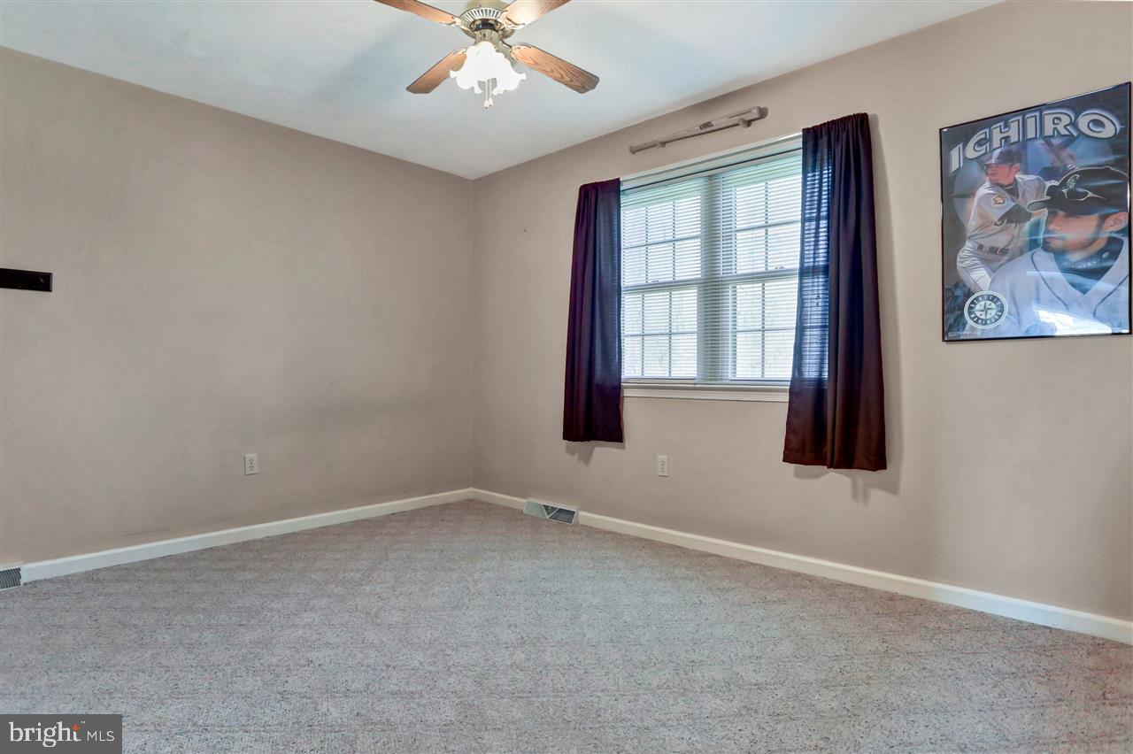 135 Meadow Road York, PA 17406 - Photo 25 of 36 Gallery Image 25