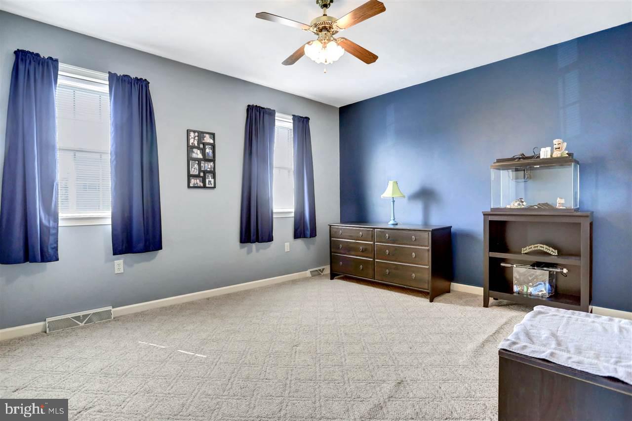 135 Meadow Road York, PA 17406 - Photo 26 of 36 Gallery Image 26