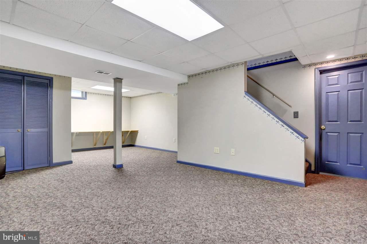 135 Meadow Road York, PA 17406 - Photo 30 of 36 Gallery Image 30
