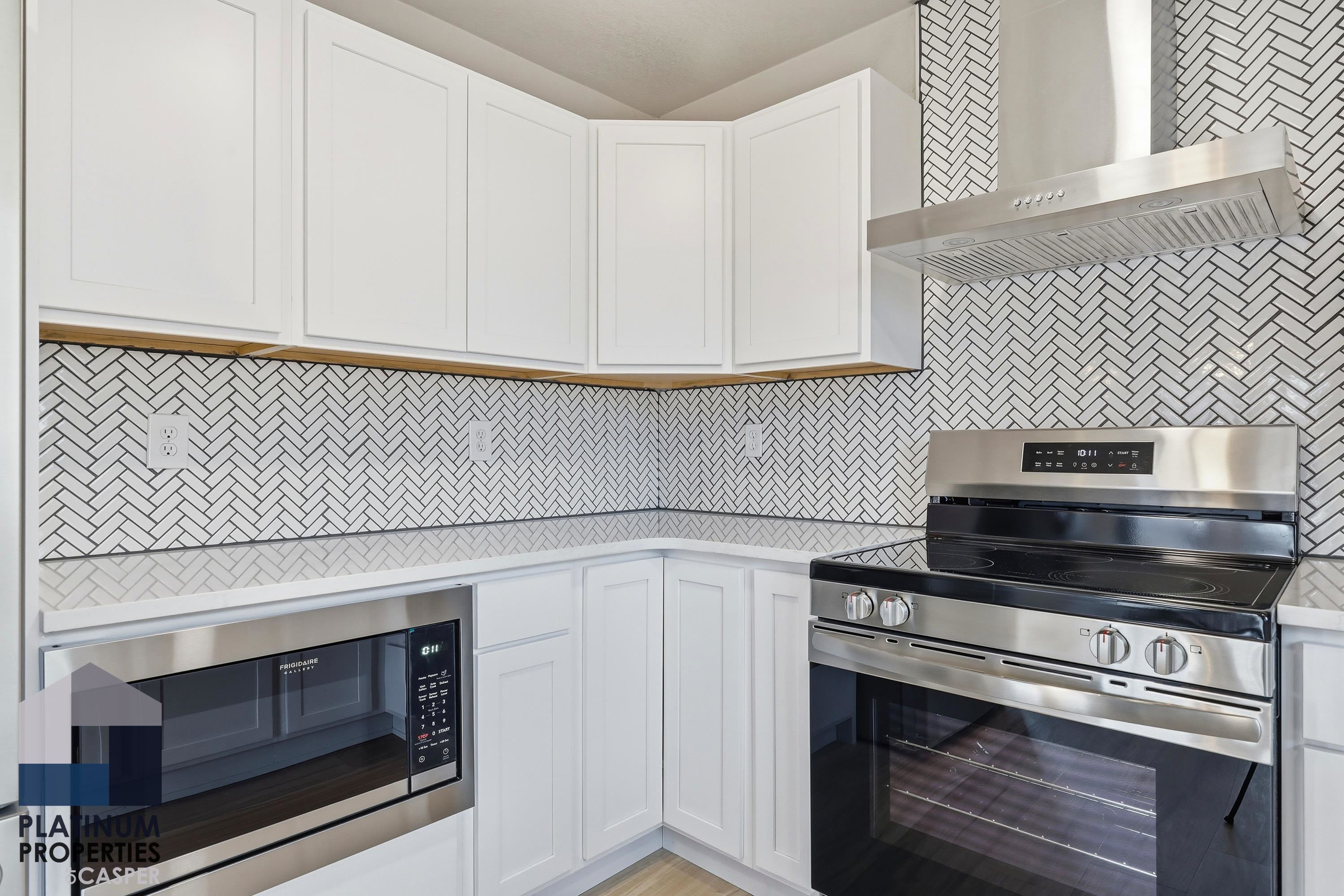 1421 Newport Casper, WY 82609 - Photo 14 of 26